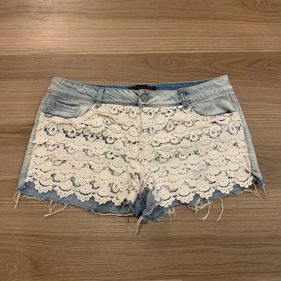 Lace and Denim Jean Shorts - Picture 1 of 9